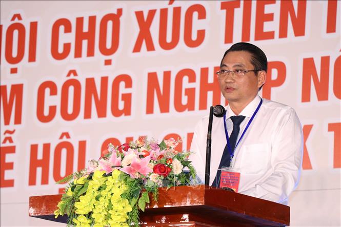 Phó Chủ tịch UBND tỉnh Trà Vinh Nguyễn Quỳnh Thiện phát biểu tại lễ khai mạc. Ảnh: Thanh Hòa- TTXVN