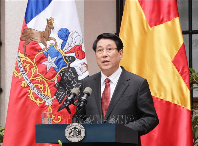 Chủ tịch nước Lương Cường phát biểu tại buổi gặp gỡ báo chí. Ảnh: Lâm Khánh – TTXVN