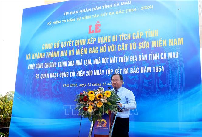 Phó Chủ tịch UBND tỉnh Cà Mau Nguyễn Minh Luân phát biểu trong buổi lễ. Ảnh: Hồng Đạt - TTXVN
