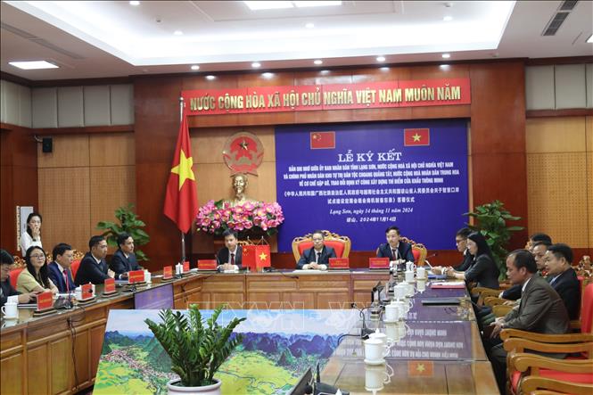 Quang cảnh buổi lễ ký kết tại điểm cầu tỉnh Lạng Sơn. Ảnh: Quang Duy – TTXVN