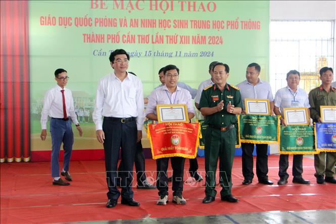 Trường THPT Lưu Hữu Phước (quận Ô Môn) giành giải Nhất toàn đoàn. Ảnh: Trung Kiên - TTXVN