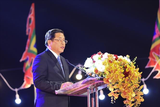 Phó Chủ tịch UBND tỉnh Hòa Bình ĐInh Công Sứ phát biểu tại buổi lễ. Ảnh: Trọng Đạt-TTXVN