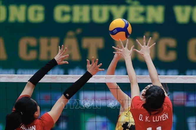 LP Bank Ninh Bình thi đấu lấn lướt và giành chiến thắng với tỷ số 3-1, giành vị trí thứ 3 chung cuộc. Ảnh: Minh Quyết - TTXVN