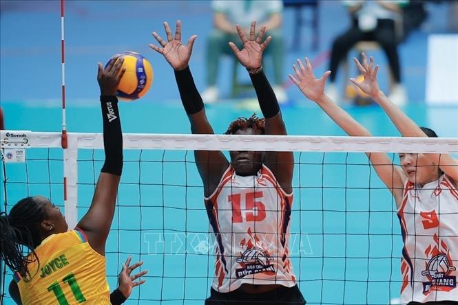 Đội VTV Bình Điền Long An chơi lấn lướt và giành chiến thắng cách biệt 3-1. Ảnh: Minh Quyết - TTXVN