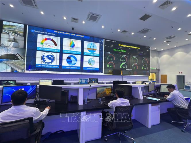 Trung tâm điều hành thành phố thông minh Bình Dương (IOC). Ảnh: Dương Chí Tưởng -TTXVN