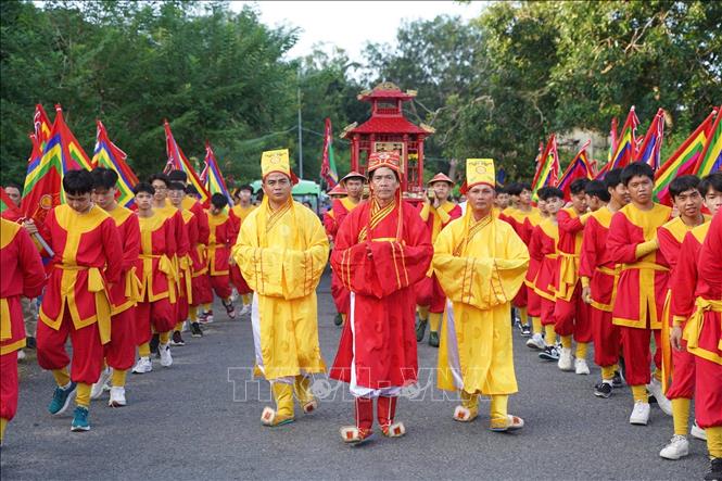 Nghi lễ rước linh vị Hoàng tử Hội An tại Lễ hội truyền thống Lễ giỗ Bà Phi Yến lần thứ 239. Ảnh: Huỳnh Sơn-TTXVN
