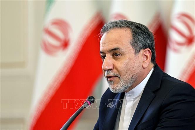Ngoại trưởng Iran Abbas Araghchi phát biểu trong một cuộc họp báo. Ảnh: IRNA/TTXVN
