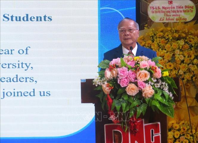 Ông Nguyễn Văn Quang, Hiệu trưởng Trường Đại học Nam Cần Thơ phát biểu. Ảnh: Ánh Tuyết - TTXVN