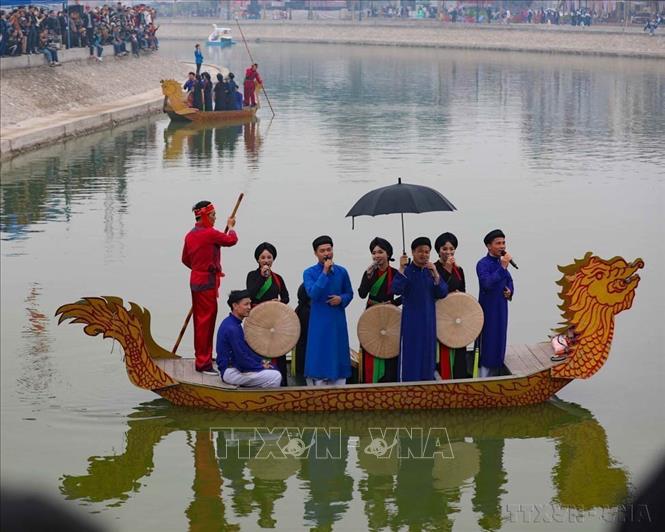 Dân ca quan họ Bắc Ninh được UNESCO công nhận là Di sản văn hóa phi vật thể đại diện của nhân loại. Ảnh: Minh Quyết – TTXVN