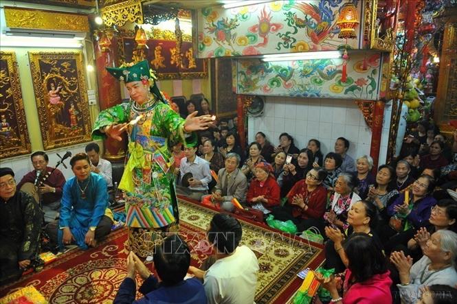 Thực hành Tín ngưỡng Thờ Mẫu Tam phủ của người Việt đã chính thức được UNESCO ghi danh tại Danh sách Di sản văn hóa phi vật thể đại diện của nhân loại năm 2016. Ảnh: Minh Đức – TTXVN
