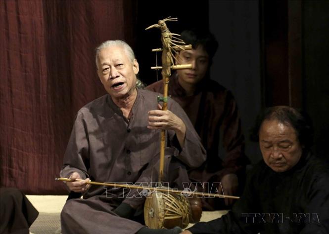 Năm 2021, Chính phủ đã đồng ý để Bộ VH, TT&DL lập hồ sơ đệ trình UNESCO công nhận nghệ thuật Chèo là Di sản văn hóa thế giới. Trong ảnh: NSND Xuân Hoạch với tiết mục chèo cổ 