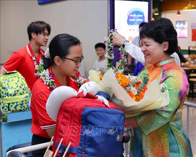 Lĩnh vực học thuật, học sinh luôn đạt thành tích cao trong các kỳ thi học sinh giỏi các cấp, từ cấp thành phố, cấp quốc gia, cho đến các đấu trường trí tuệ quốc tế. Ảnh: Thanh Tùng - TTXVN 