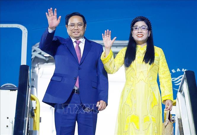 Prime Minister Pham Minh Chinh and his spouse leave Santo Domingo for Hanoi, wrapping up the trip. VNA Photo: Dương Giang