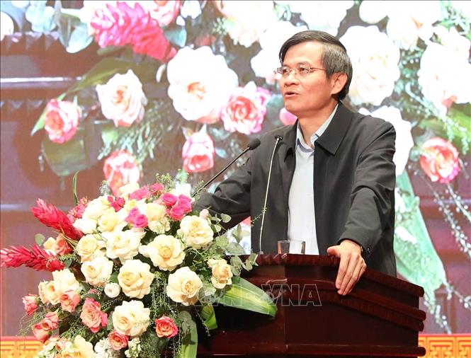 Bí thư Tỉnh ủy Ninh Bình Đoàn Minh Huấn phát biểu tại tọa đàm. Ảnh: Thùy Dung - TTXVN
