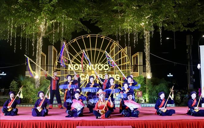 Tôn vinh Di sản Thực hành Then của người Tày, Nùng, Thái. Ảnh: Chu Hiệu-TTXVN