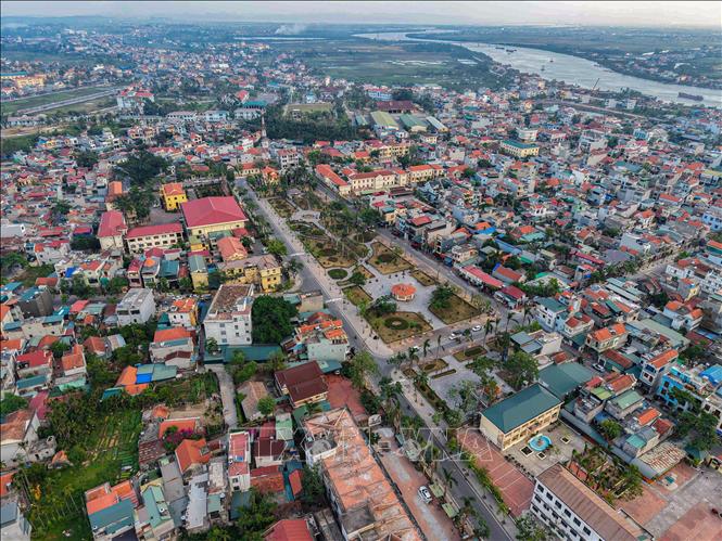 Diện mạo thị xã Quảng Yên ngày càng khang trang, hiện đại, sẵn sàng lên thành phố trực thuộc tỉnh Quảng Ninh theo đúng lộ trình vào năm 2025. Ảnh: Hoàng Hiếu – TTXVN