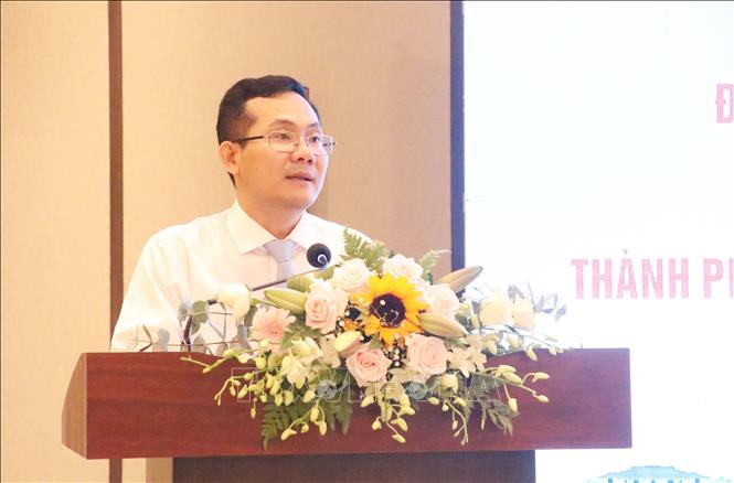Ông Nguyễn Minh Tuấn, Giám đốc Sở Văn hóa, Thể thao và Du lịch thành phố Cần Thơ phát biểu. Ảnh: Ngọc Thiện - TTXVN