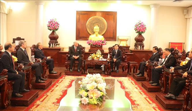 Quang cảnh buổi tiếp Mục sư Franklin Graham và Đoàn nhân sự Tổ chức Truyền giáo Billy Graham. Ảnh: Ngọc Thiện-TTXVN