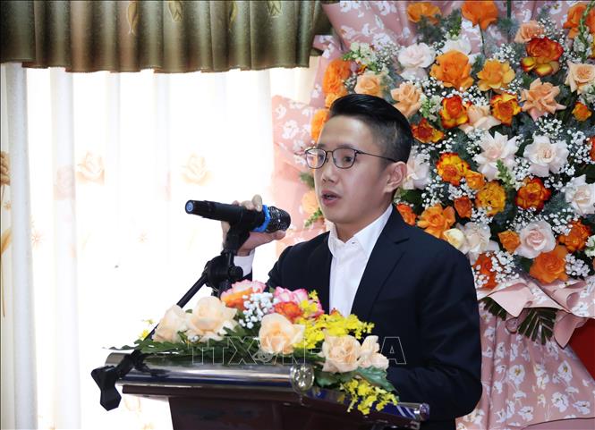 Ông Vũ Nam Thắng Chủ tịch Hội đồng quản trị Công ty Cổ phần Thể thao SHB Đà Nẵng kiêm Chủ tịch Câu lạc bộ bóng đá SHB Đà Nẵng phát biểu tại buổi lễ. Ảnh: Trần Lê Lâm - TTXVN 