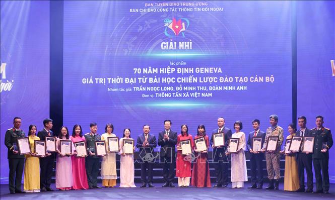 Lễ trao Giải thưởng toàn quốc về thông tin đối ngoại lần thứ 10 - Ảnh ...