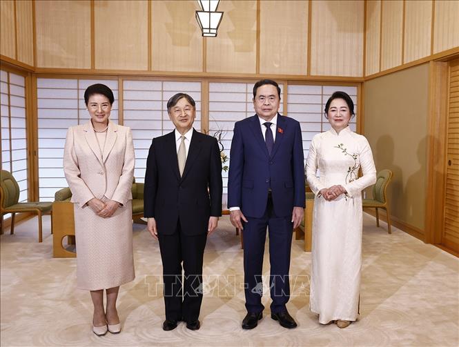 NA Chairman Tran Thanh Man and his spouse meet Japanese Emperor Naruhito and Empress Masako. VNA Photo: Doãn Tấn