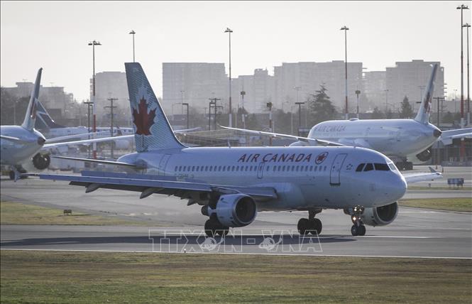 (Tư liệu) Máy bay của hãng hàng không Air Canada tại sân bay quốc tế Vancouver ở Richmond, British Columbia, Canada. Ảnh: THX/TTXVN