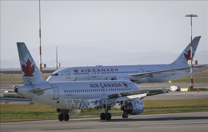 (Tư liệu) Máy bay của hãng hàng không Air Canada tại sân bay quốc tế Vancouver ở Richmond, British Columbia, Canada. Ảnh: THX/TTXVN