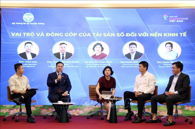 Các đại biểu thảo luận tại Hội thảo. Ảnh: Tiến Lực - TTXVN