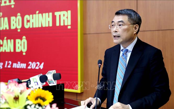 Đồng chí Lê Minh Hưng, Ủy viên Bộ Chính trị, Bí thư Trung ương Đảng, Trưởng Ban Tổ chức Trung ương phát biểu. Ảnh: Thế Duyệt – TTXVN