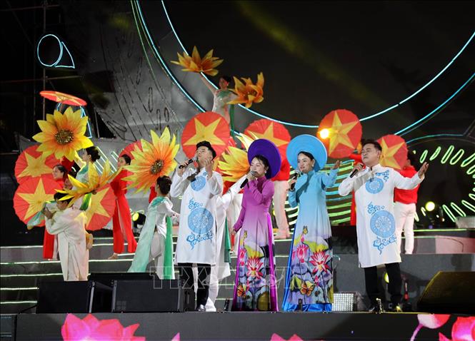 A view of the art programme to welcome the 2024 Asian Open Police Taekwondo Championships. VNA Photo: Đức Hiếu 
