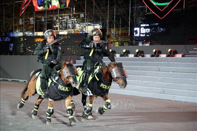 A view of the art programme to welcome the 2024 Asian Open Police Taekwondo Championships. VNA Photo: Đức Hiếu 