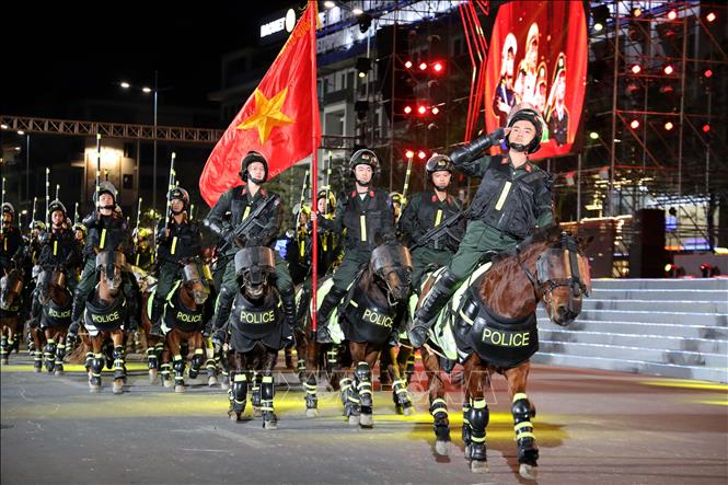 A view of the art programme to welcome the 2024 Asian Open Police Taekwondo Championships. VNA Photo: Đức Hiếu 