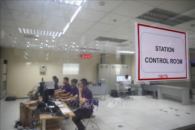 Phòng điều khiển trong nhà ga Ba Son. Ảnh: Hồng Đạt - TTXVN
