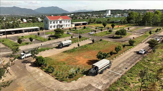 Mỗi năm, Trường Trung cấp nghề số 21 (Binh đoàn 15) ở thành phố Pleiku, tỉnh Gia Lai đào tạo nghề cho hơn 11.500 học viên ở các ngành y, dược, điều dưỡng, sửa chữa ô tô, tin học văn phòng.... Ảnh: Vũ Sinh - TTXVN
