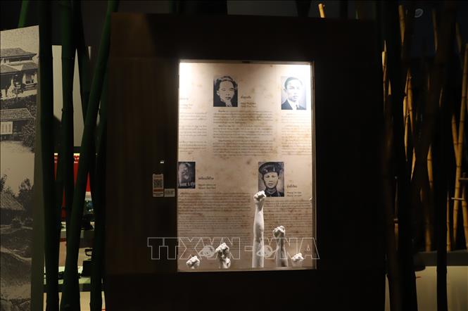 Tư liệu về các chiến sĩ cách mạng Việt Nam: Phạm Hồng Thái, Lê Hồng Phong... trưng bày tại Bảo tàng Bản Đông Hồ Chí Minh. Ảnh: Đỗ Sinh - PV TTXVN tại Thái Lan