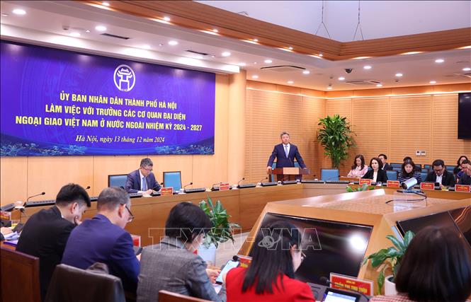 Phó Chủ tịch UBND thành phố Hà Nội Nguyễn Mạnh Quyền phát biểu. Ảnh: Văn Điệp - TTXVN