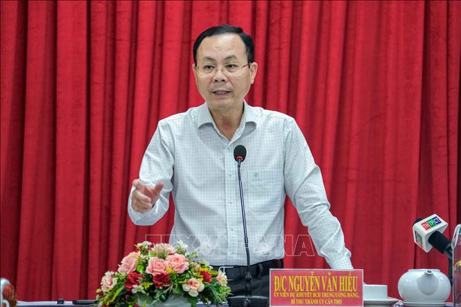 Bí thư Thành ủy Cần Thơ Nguyễn Văn Hiếu phát biểu chỉ đạo. Ảnh: Thanh Liêm - TTXVN