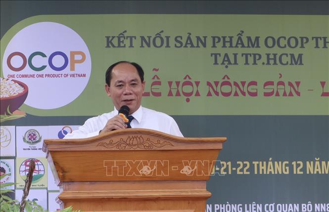 Ông Lê Viết Bình, Trưởng Cơ quan đại diện Bộ NN & PTNT khu vực phía Nam phát biểu khai mạc chương trình. Ảnh: Xuân Anh – TTXVN 