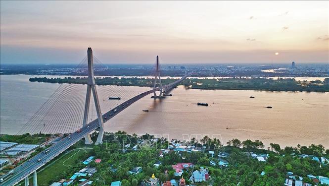 Cầu Cần Thơ bắc qua sông Hậu, nối thành phố Cần Thơ và tỉnh Vĩnh Long. Ảnh: Tuấn Anh - TTXVN