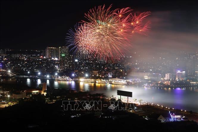 Fireworks above the Saigon River on April 30, 2004. Photo by courtesy/VNA 