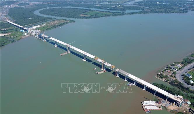 Cầu Nhơn Trạch﻿ bắc qua sông Đồng Nai, nối thành phố Thủ Đức (Thành phố Hồ Chí Minh) với huyện Nhơn Trạch (tỉnh Đồng Nai). Ảnh: Quốc Khánh - TTXVN


