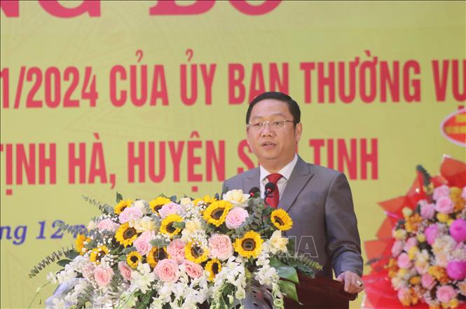 Bí thư Huyện ủy Sơn Tịnh Nguyễn Công Hoàng phát biểu tại Lễ công bố. Ảnh: Phạm Cường - TTXVN