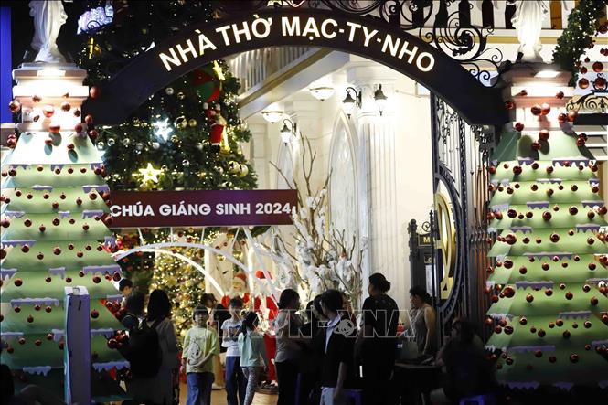 Mac-Ty-Nho church in Ho Chi Minh City is decorated in green theme. VNA Photo