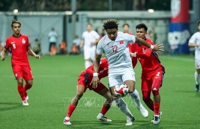 Tiền đạo Xuân Son (12) tỏa sáng, ghi bàn thắng giúp tuyển Việt Nam thắng Singapore 2-0. Ảnh: TTXVN phát