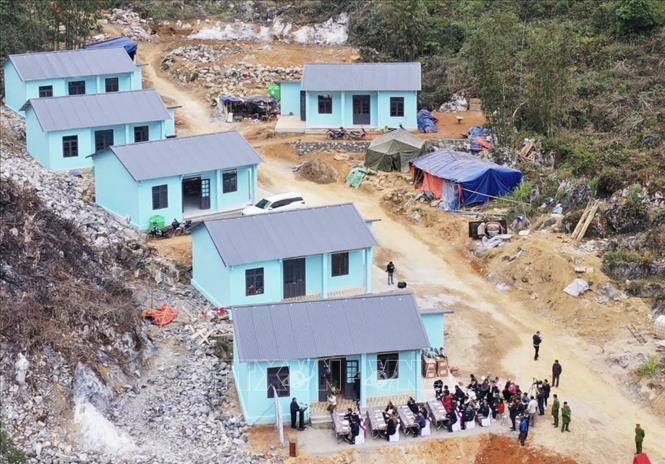 Khu tái định cư xóm Lũng Lỳ, xã Ca Thành, huyện Nguyên Bình mới hoàn thành và bàn giao cho người dân. Ảnh: Thanh Loan/TTXVN phát