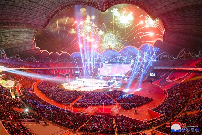 Chương trình nghệ thuật mừng Năm mới 2025 tại Bình Nhưỡng, Triều Tiên ngày 1/1/2025. Ảnh: Yonhap/TTXVN