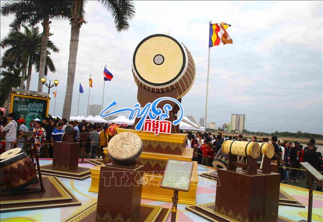 Sự kiện “Chào mừng Campuchia” lần đầu tiên được tổ chức với nhiều chương trình vui chơi giải trí sôi động đón năm mới 2025. Ảnh: Hoàng Minh - PV TTXVN tại Campuchia 