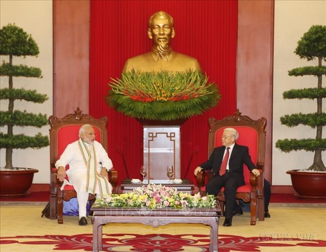 Trong chuyến thăm của Thủ tướng Cộng hòa Ấn Độ Narendra Modi tháng 9/2016, lãnh đạo hai nước đã nhất trí nâng tầm quan hệ hai nước thành Đối tác Chiến lược toàn diện. Trong ảnh: Tổng Bí thư Nguyễn Phú Trọng tiếp Thủ tướng Cộng hòa Ấn Độ Narendra Modi (3/9/2016). Ảnh : Trí Dũng – TTXVN