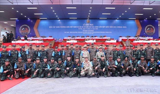 Khai mạc diễn tập song phương giữa Việt Nam và Ấn Độ về Gìn giữ hòa bình Liên hợp quốc 2023. Ảnh: Trọng Đức - TTXVN