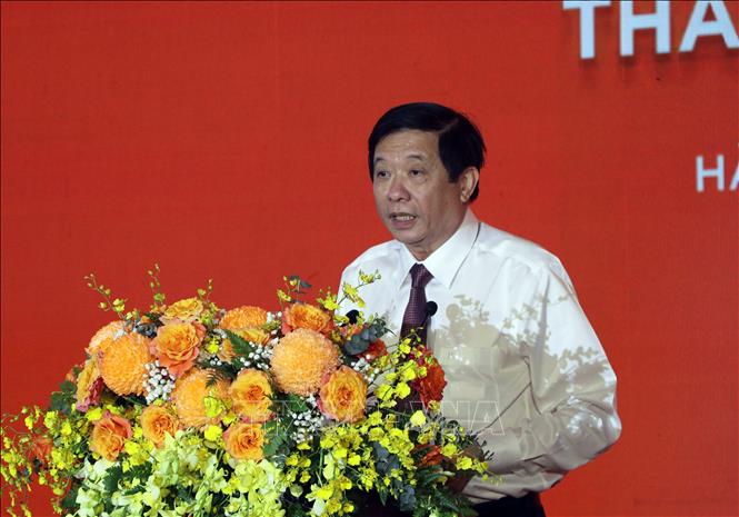 Bí thư Tỉnh ủy, Chủ tịch HĐND tỉnh Vĩnh Long Bùi Văn Nghiêm phát biểu tại buổi lễ. Ảnh: Phạm Minh Tuấn-TTXVN